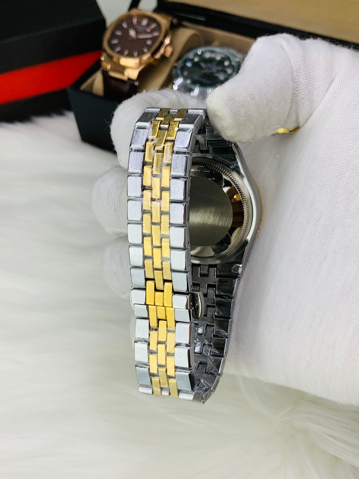 Land-Dweller Stone Model | White