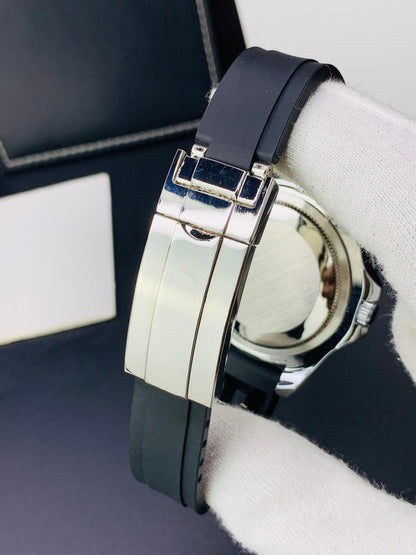 New GMT Model ( Black )(FB)