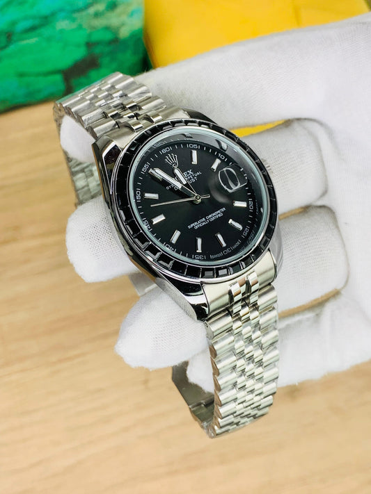 OYSTER STONE BEZEL MODEL | BLACK DIAL