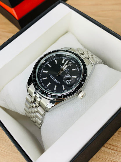 OYSTER STONE BEZEL MODEL | BLACK DIAL